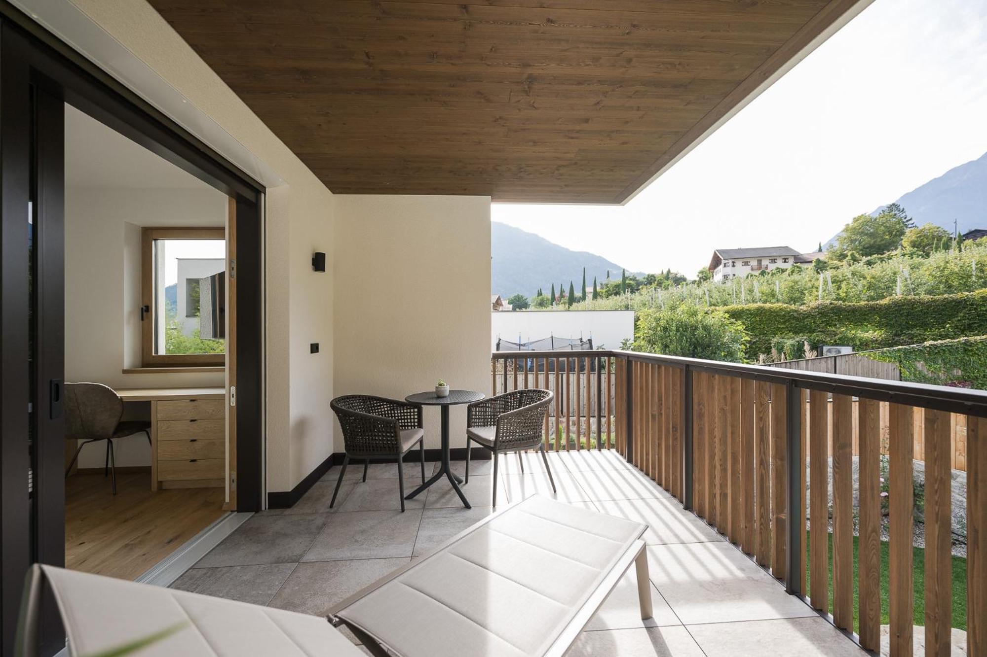 Apartsuites Rosengarten Algund Exterior foto