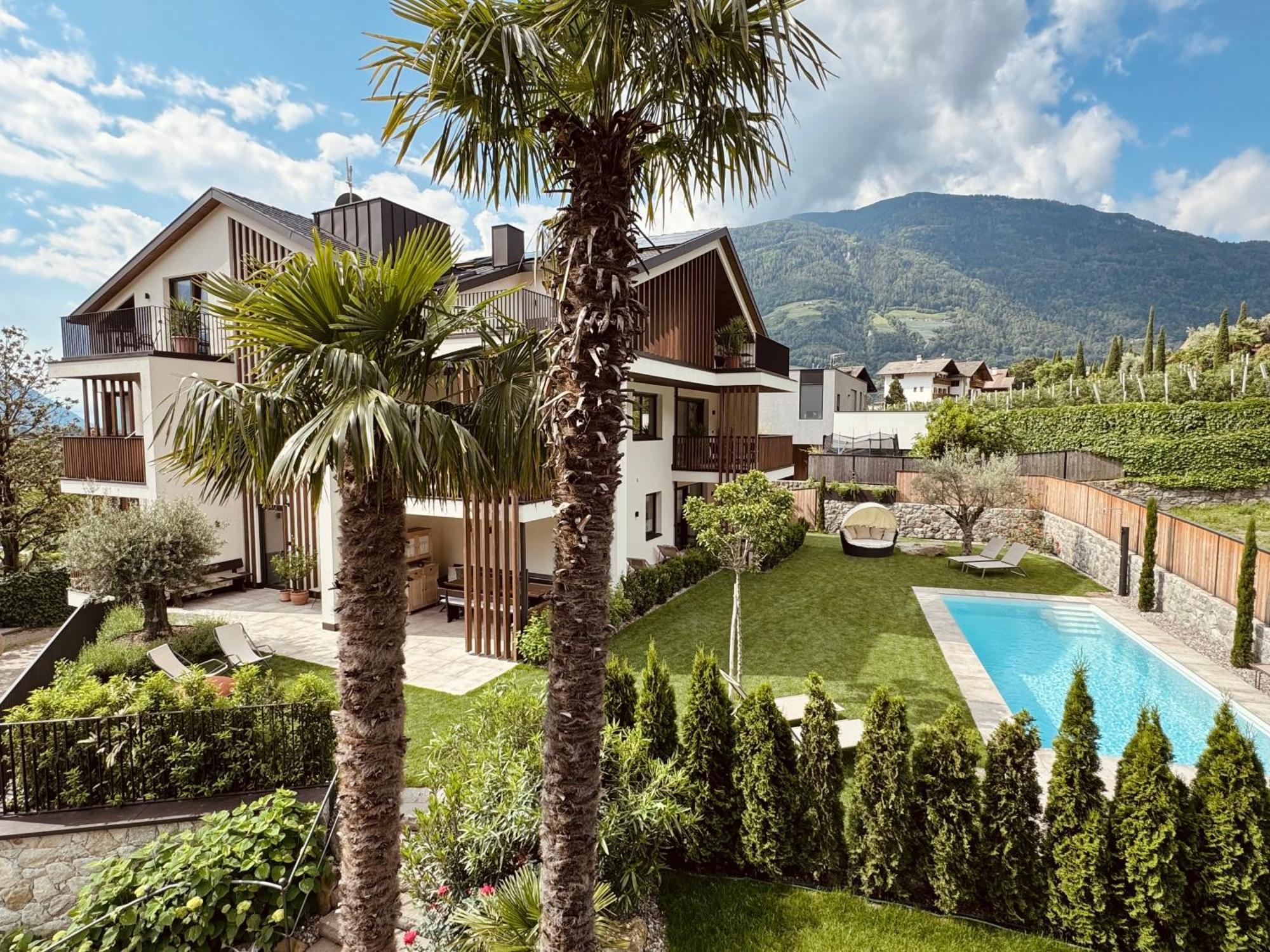 Apartsuites Rosengarten Algund Exterior foto